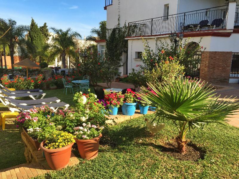 Hotel Carmen Teresa Torremolinos Dış mekan fotoğraf
